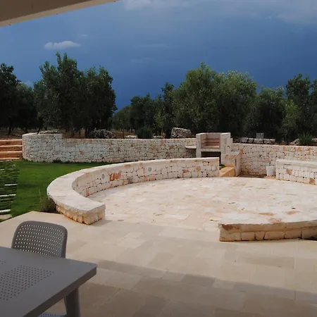 펜션 Trullo In Apulia With Private Pool 치스테르니노
